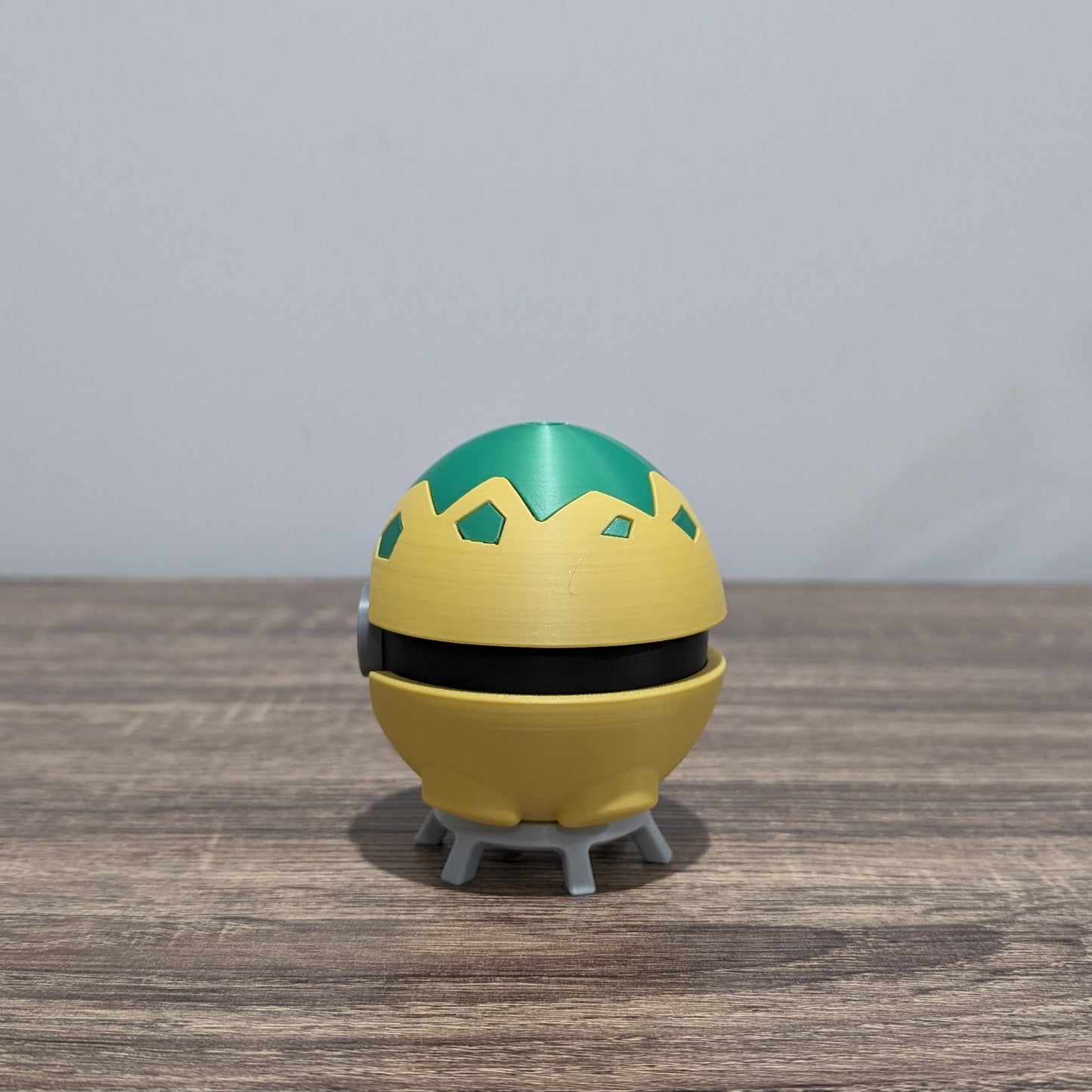 Numel Poke Ball | 3D Printed Display Ball