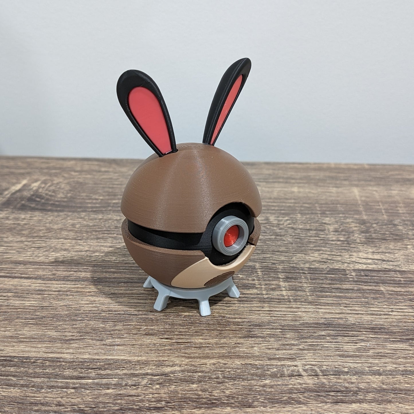 Sentret Poke Ball | 3D Printed Display Ball