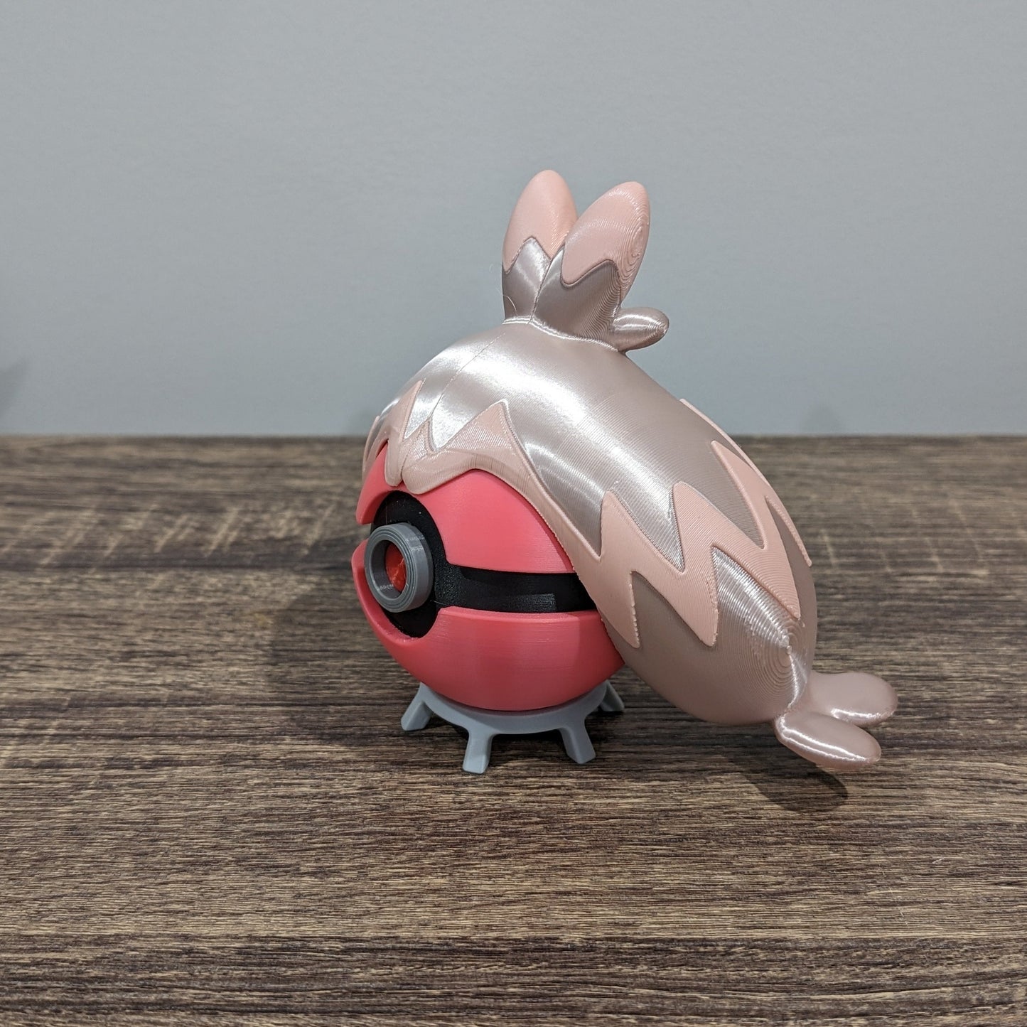 Tinkaton Poke Ball | 3D Printed Display Ball