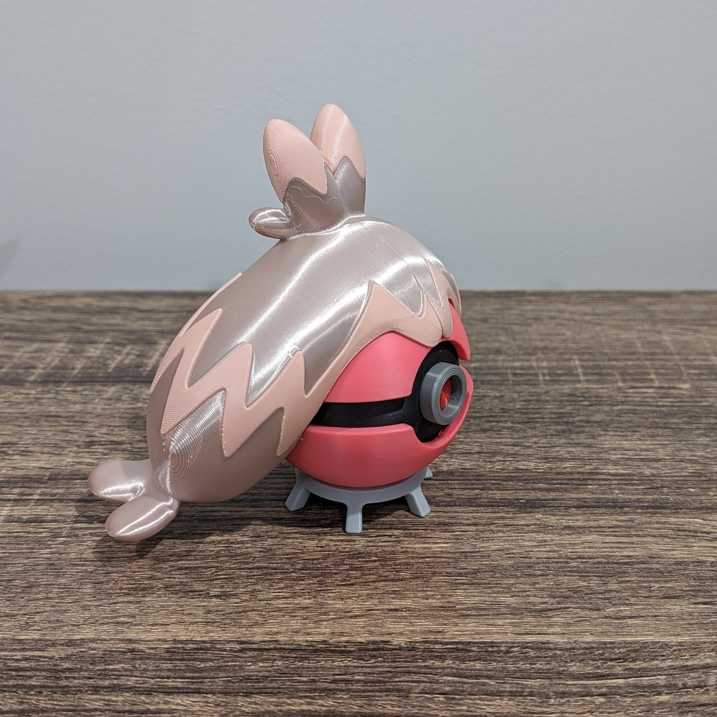 Tinkaton Poke Ball | 3D Printed Display Ball