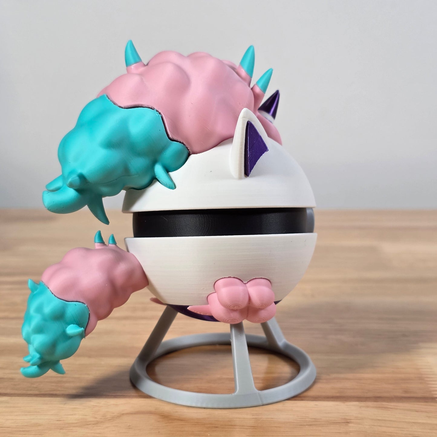 Ponyta (Galarian) Poke Ball | 3D Printed Display Ball