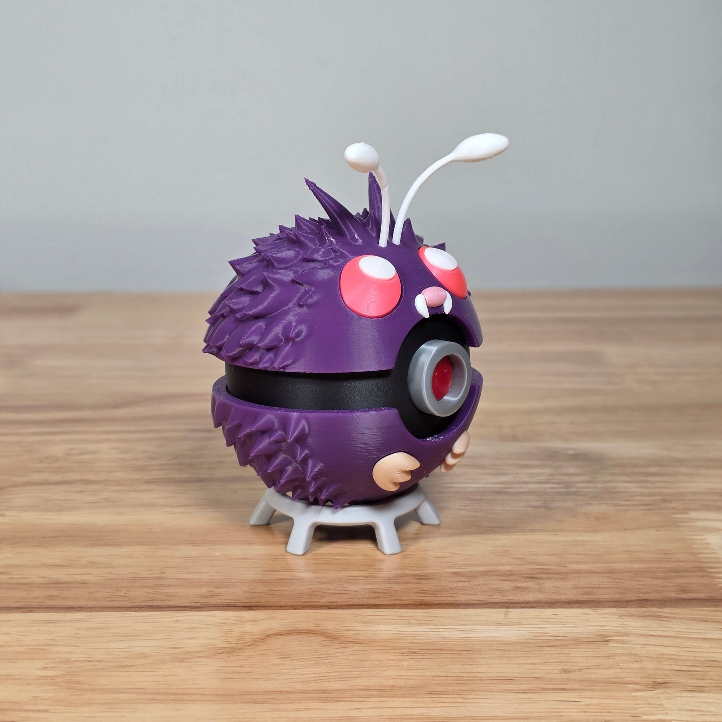 Venonat Themed Ball