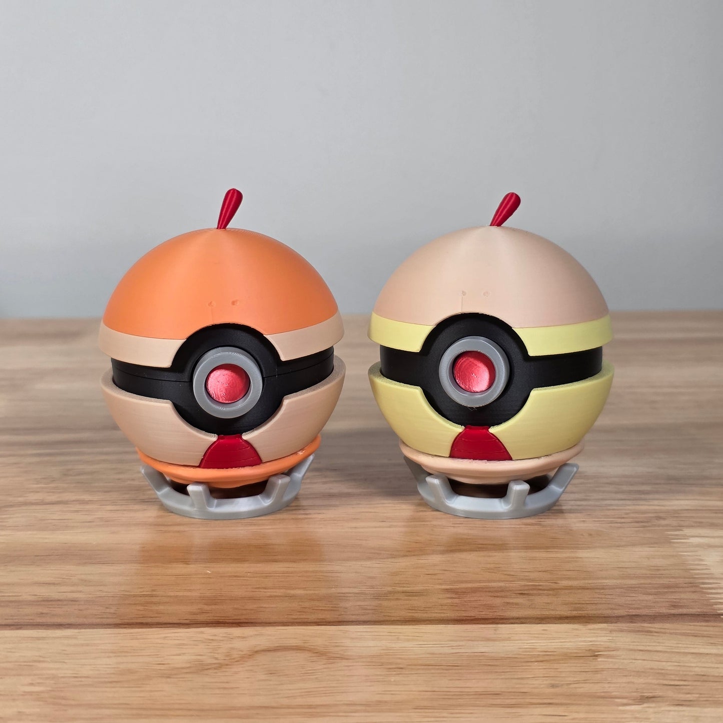 Scraggy Poke Ball | 3D Printed Display Ball