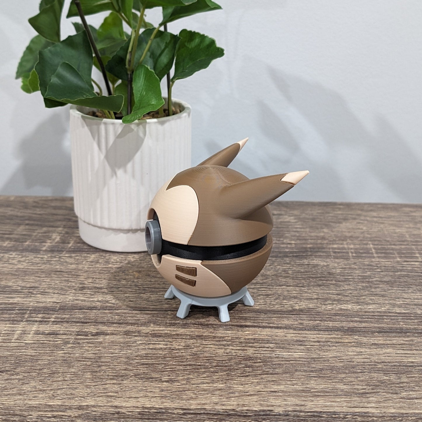 Furret Poke Ball | 3D Printed Display Ball
