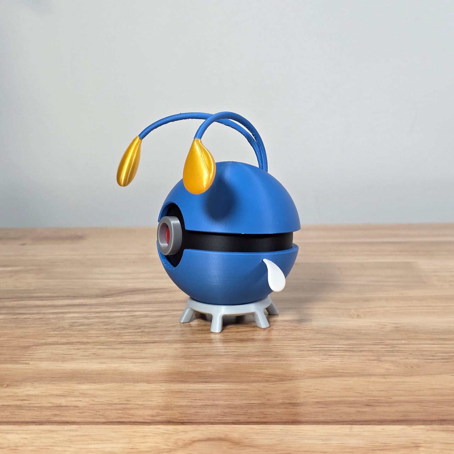 Chinchou Poke Ball | 3D Printed Display Ball