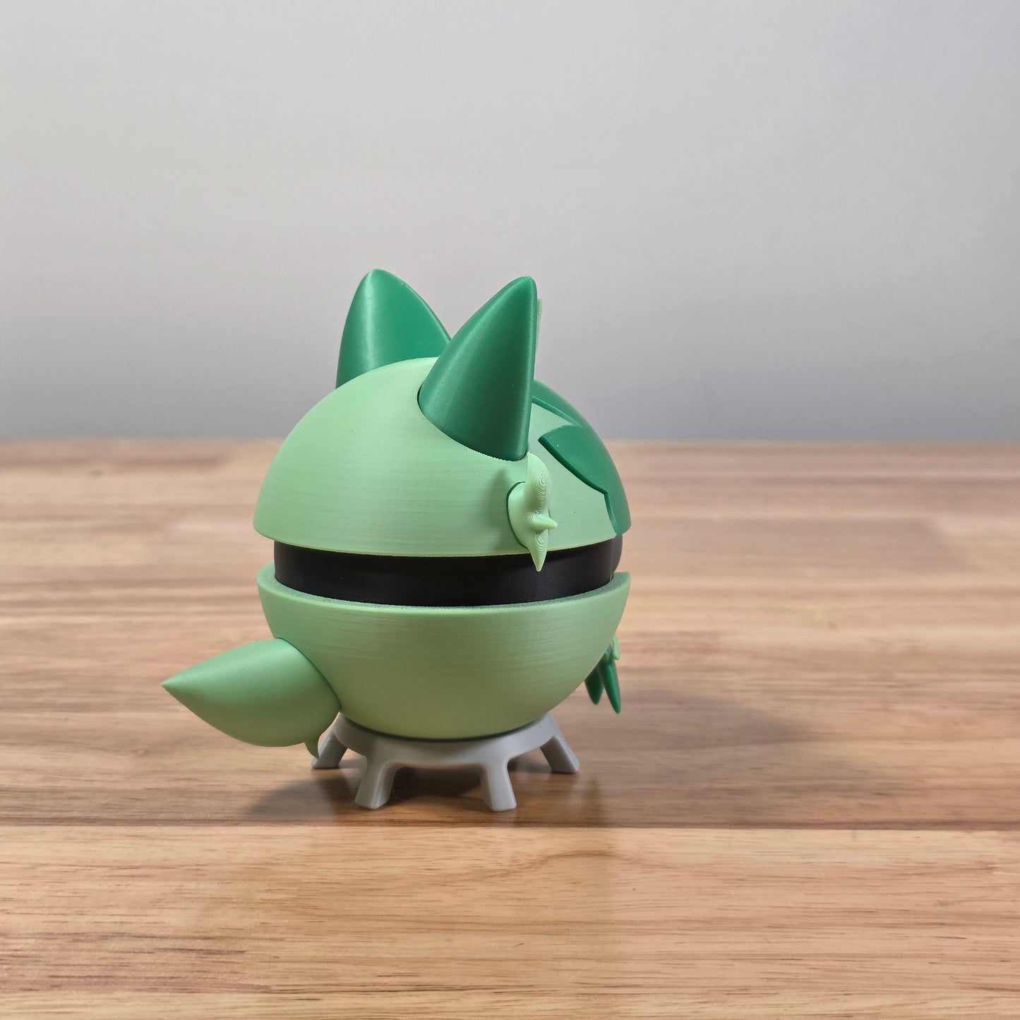 Sprigatito Themed Ball