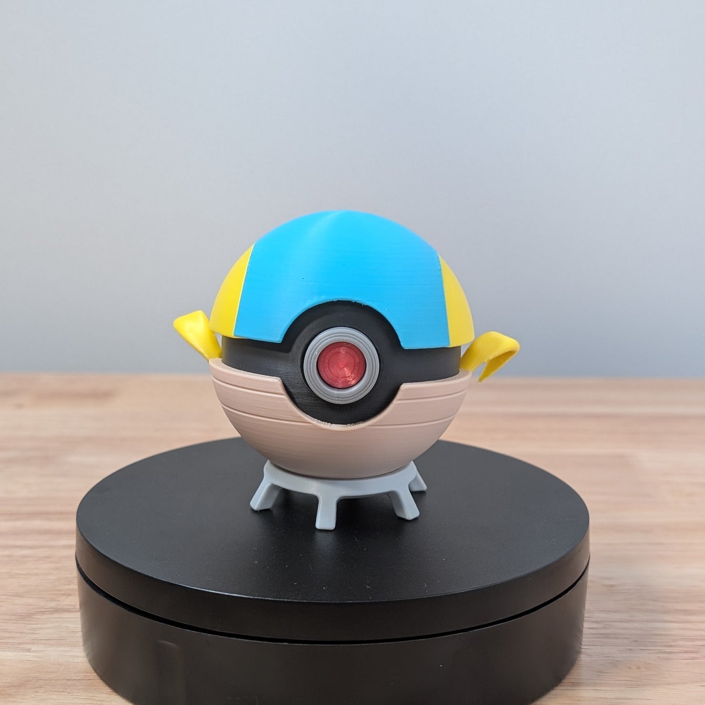 Snivy Poke Ball | 3D Printed Display Ball