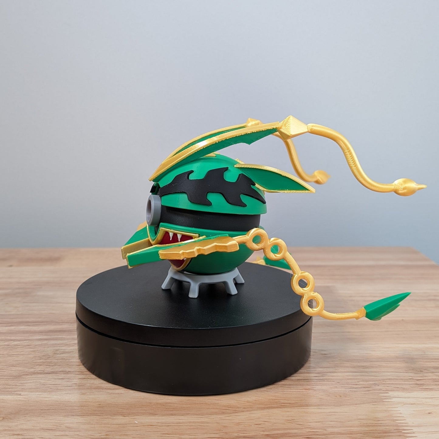 Rayquaza (Mega) Poke Ball | 3D Printed Display Ball