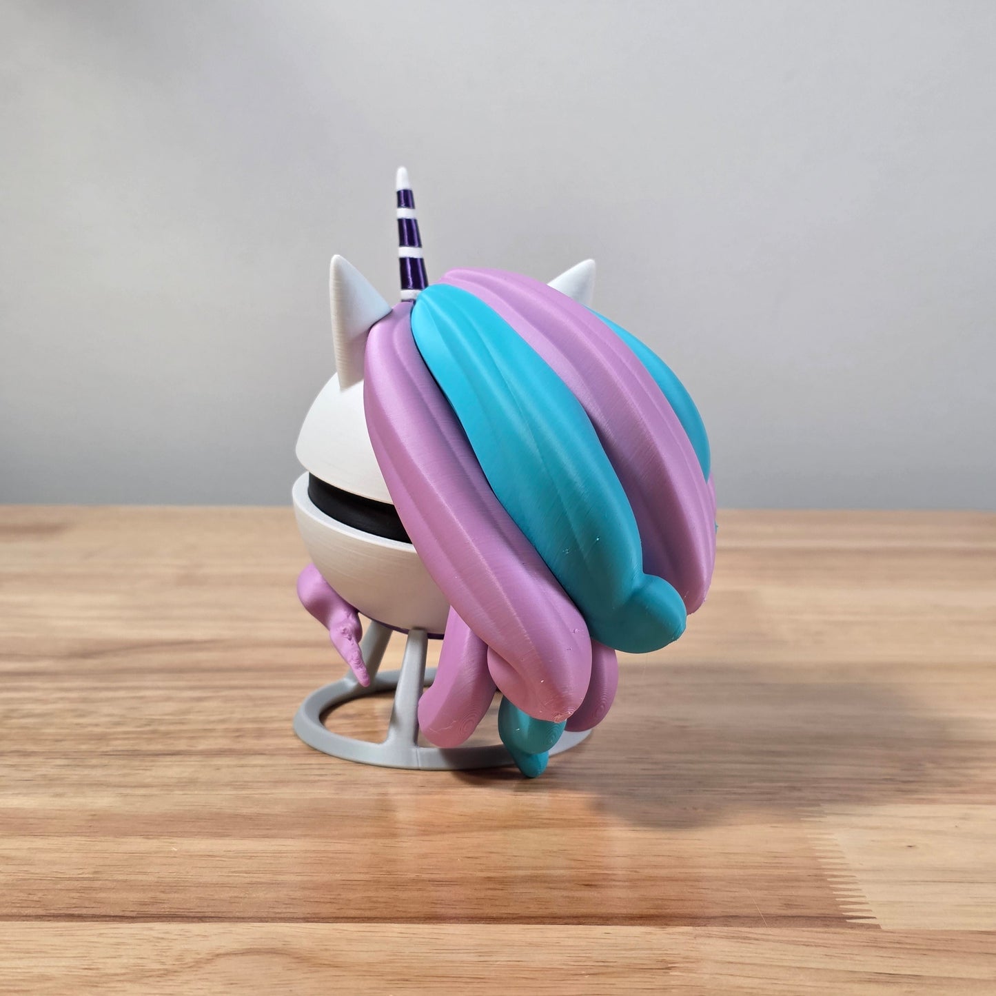 Rapidash (Galarian) Themed Ball