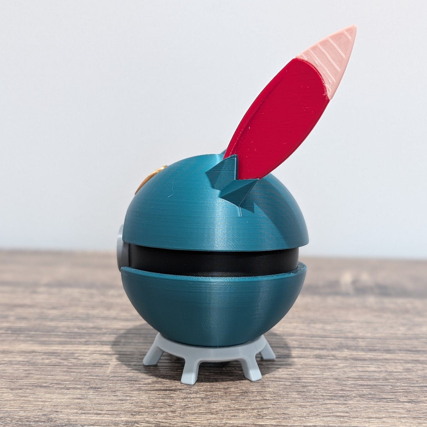 Sneasel Poke Ball | 3D Printed Display Ball