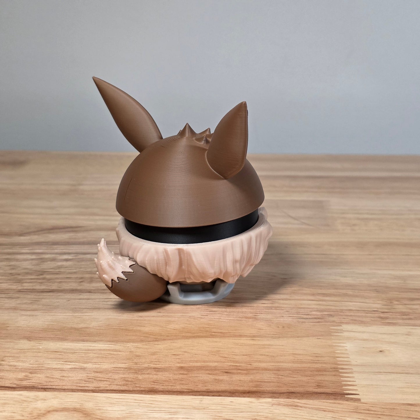 Eevee Poke Ball | 3D Printed Display Ball
