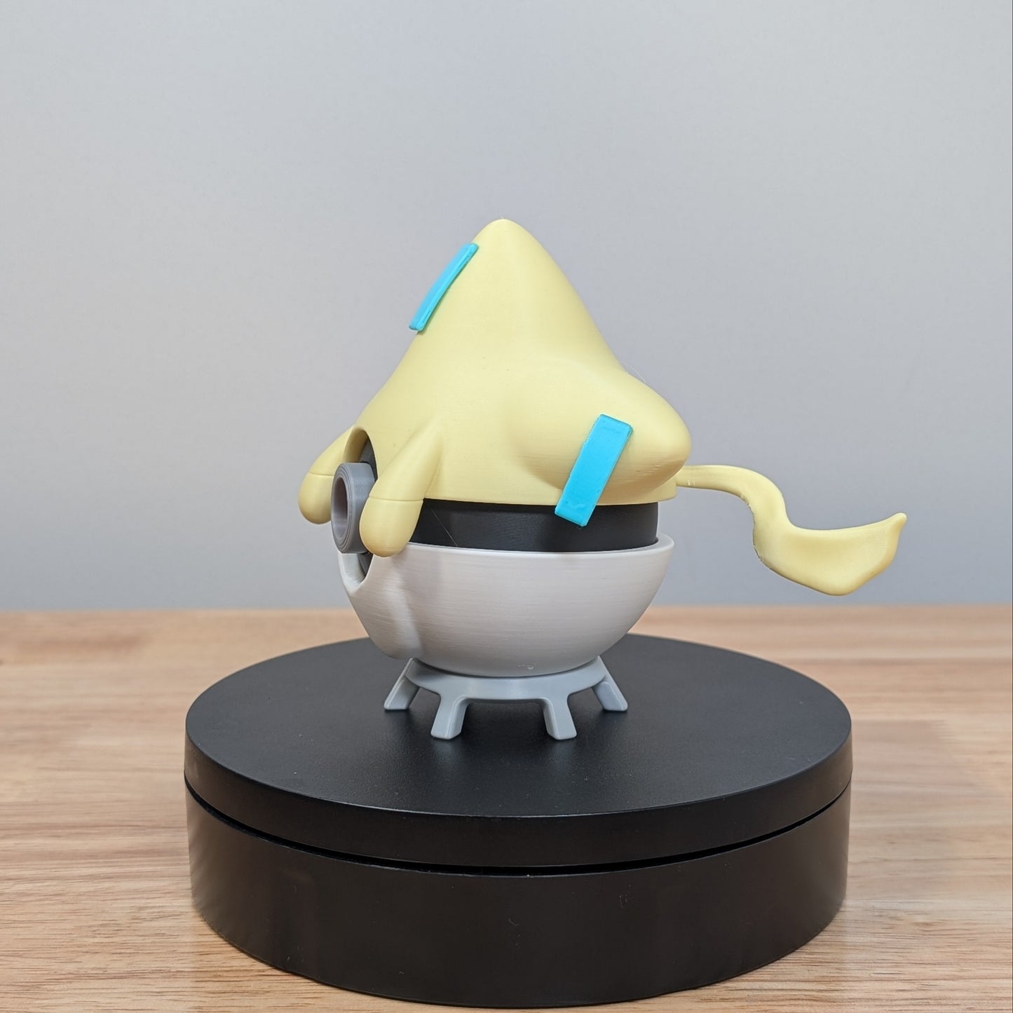Jirachi Poke Ball | 3D Printed Display Ball