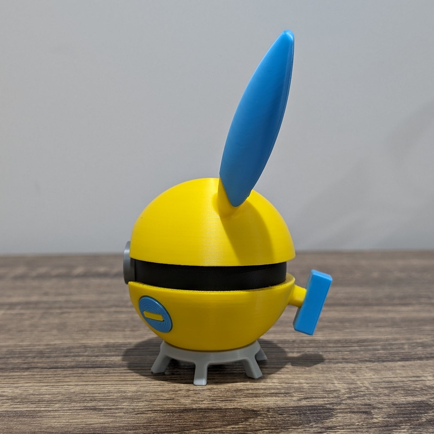 Minun Poke Ball | 3D Printed Display Ball