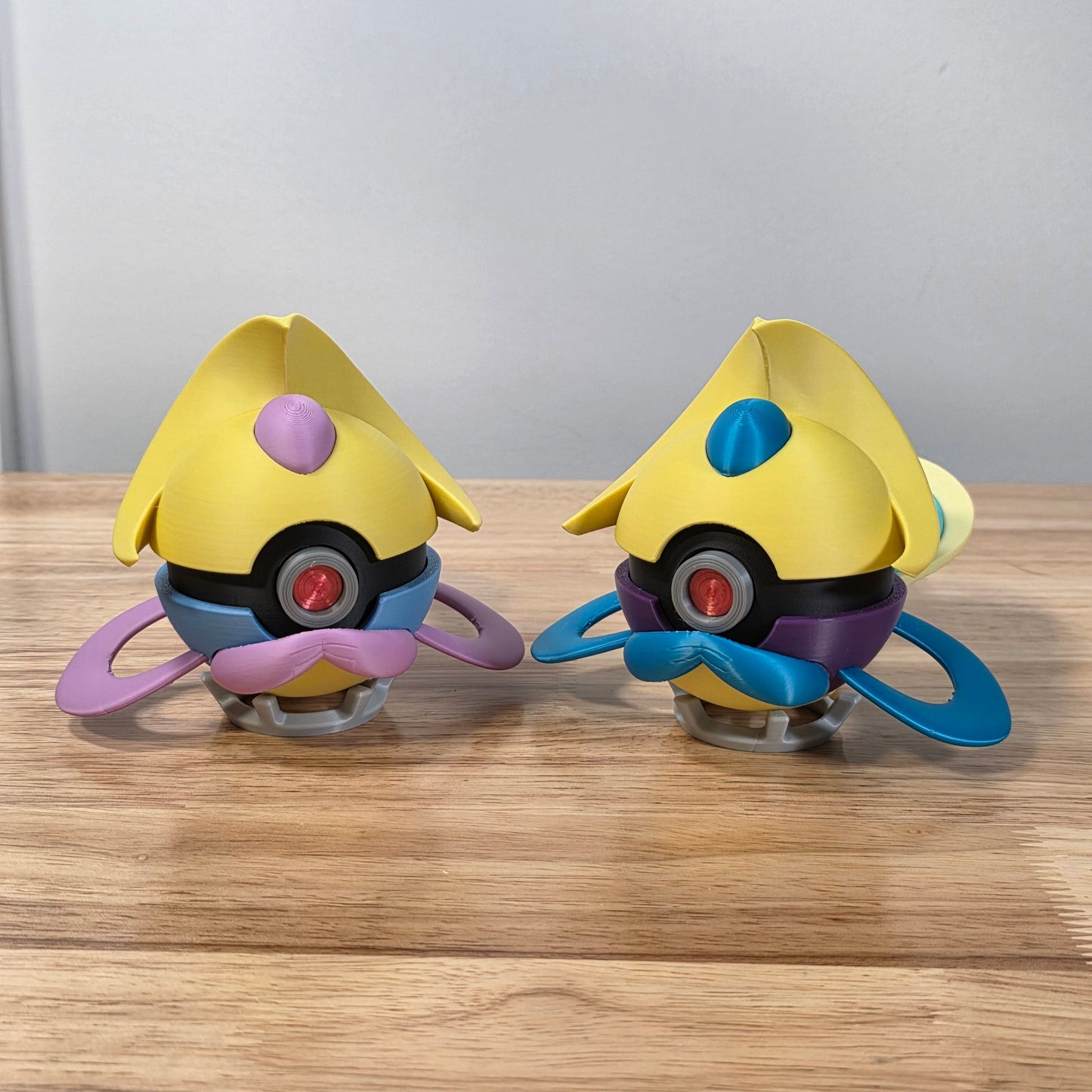 Cresselia Poke Ball | 3D Printed Display Ball