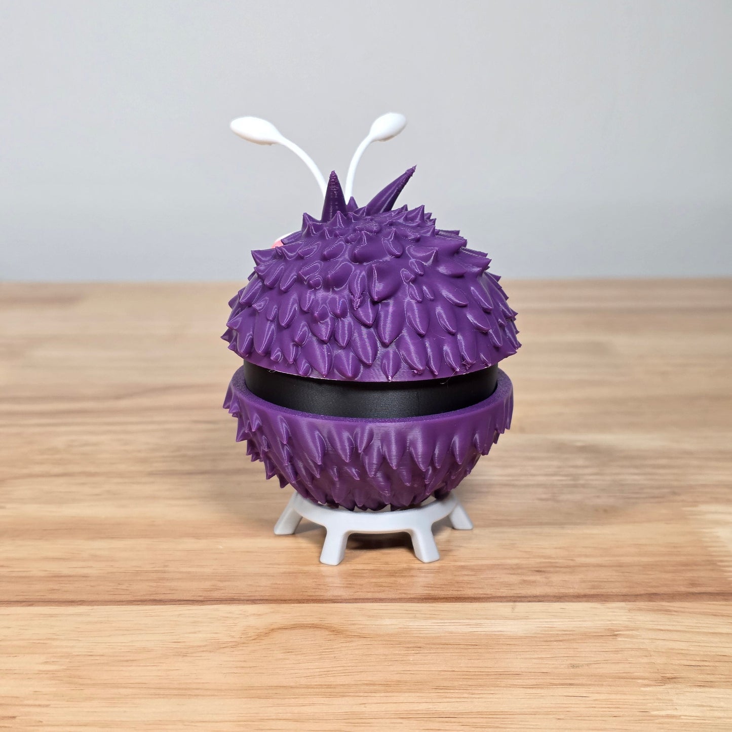 Venonat Themed Ball
