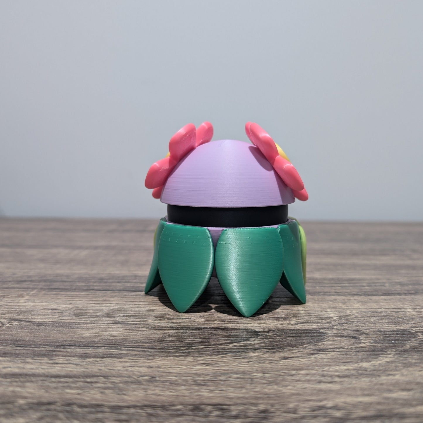 Bellossom Poke Ball | 3D Printed Display Ball