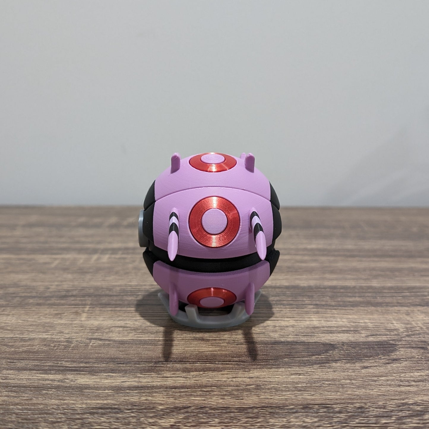 Whirlipede Poke Ball | 3D Printed Display Ball