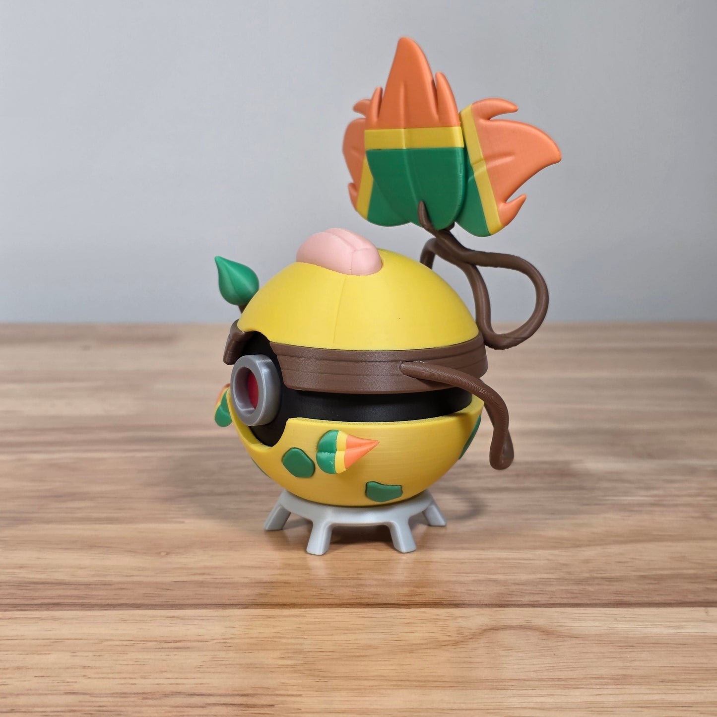 Victreebel (Mega) Poke Ball | 3D Printed Display Ball