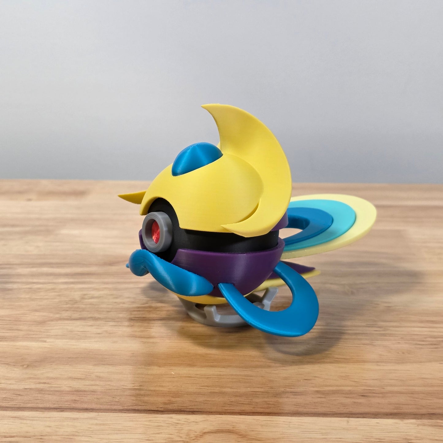 Cresselia Poke Ball | 3D Printed Display Ball