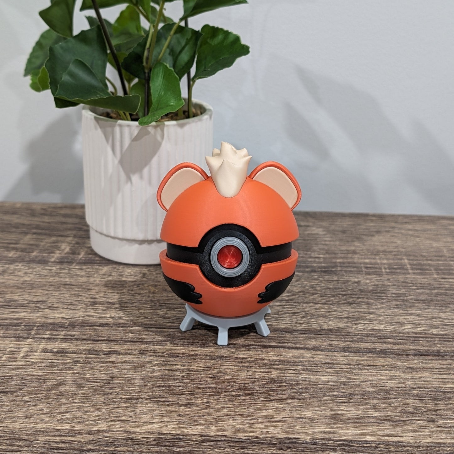Growlithe Poke Ball | 3D Printed Display Ball