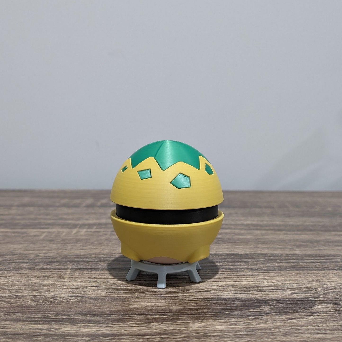 Numel Poke Ball | 3D Printed Display Ball