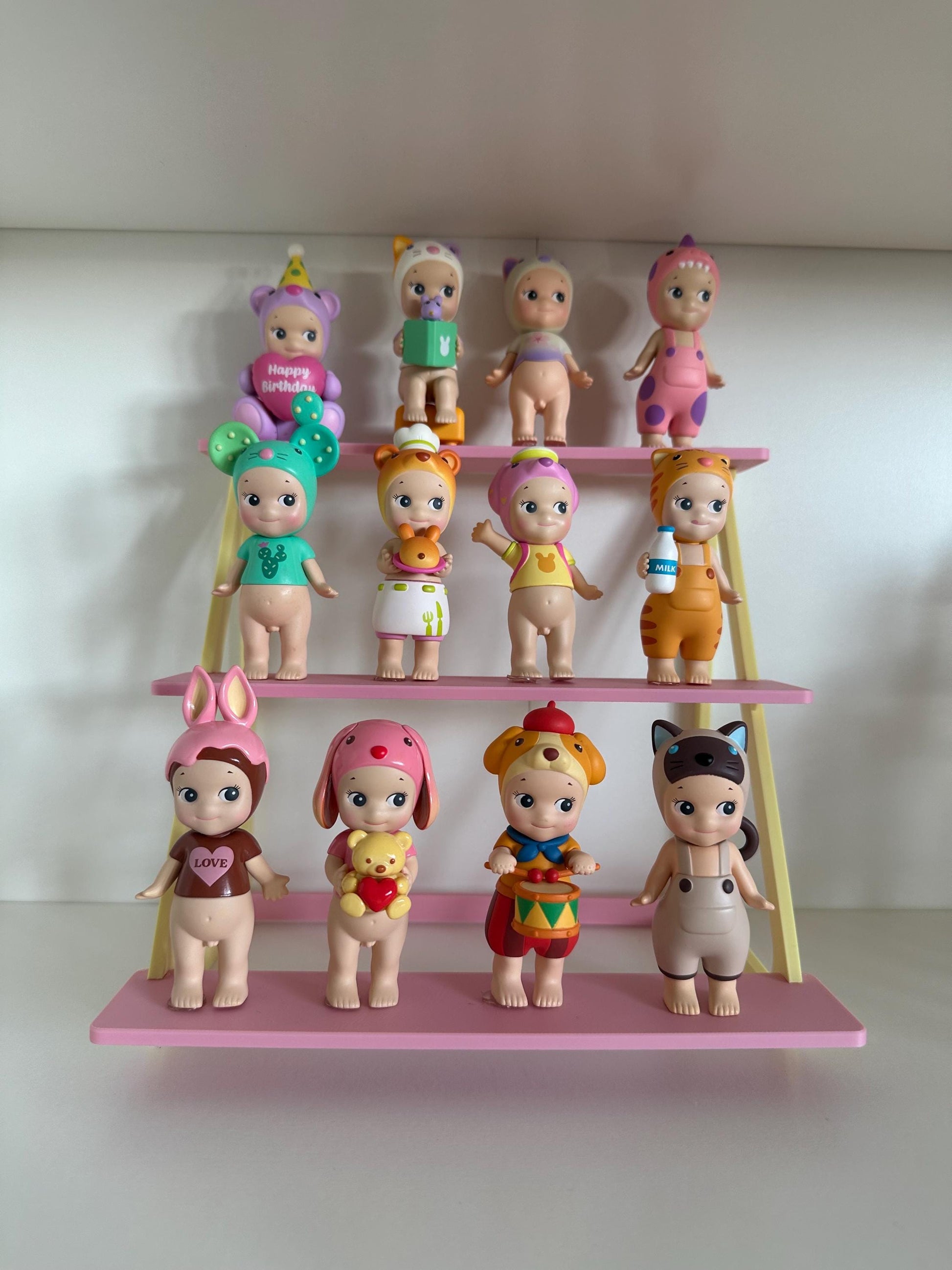 3D Printed PLA Display Stand: Figure Collector Desk Decor