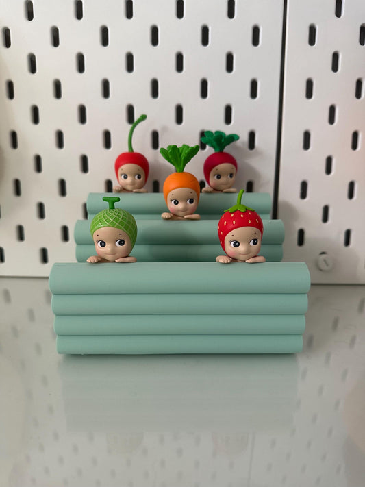 3D Printed PLA Hipper Stand: Sonny Angel Display