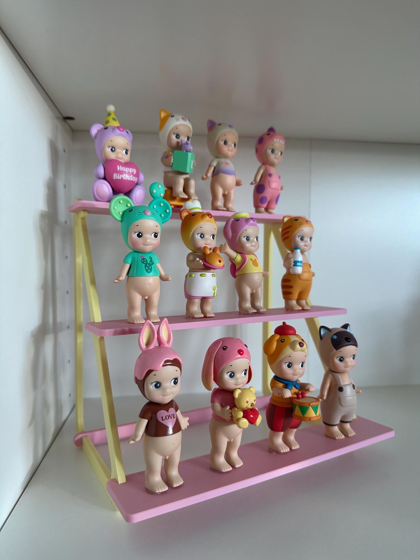 3D Printed PLA Display Stand: Figure Collector Desk Decor