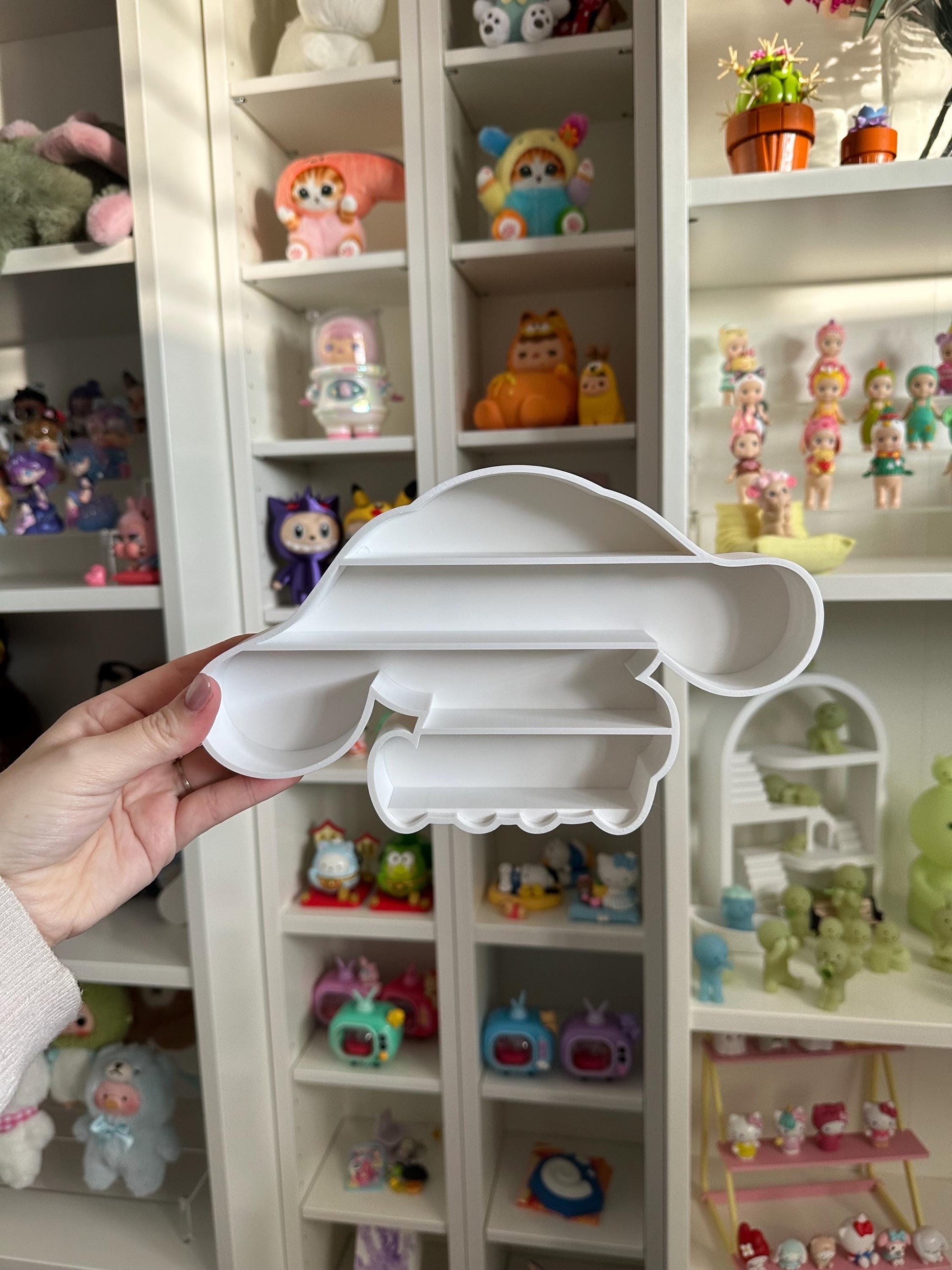 Sanrio Cinnamonroll Shelf