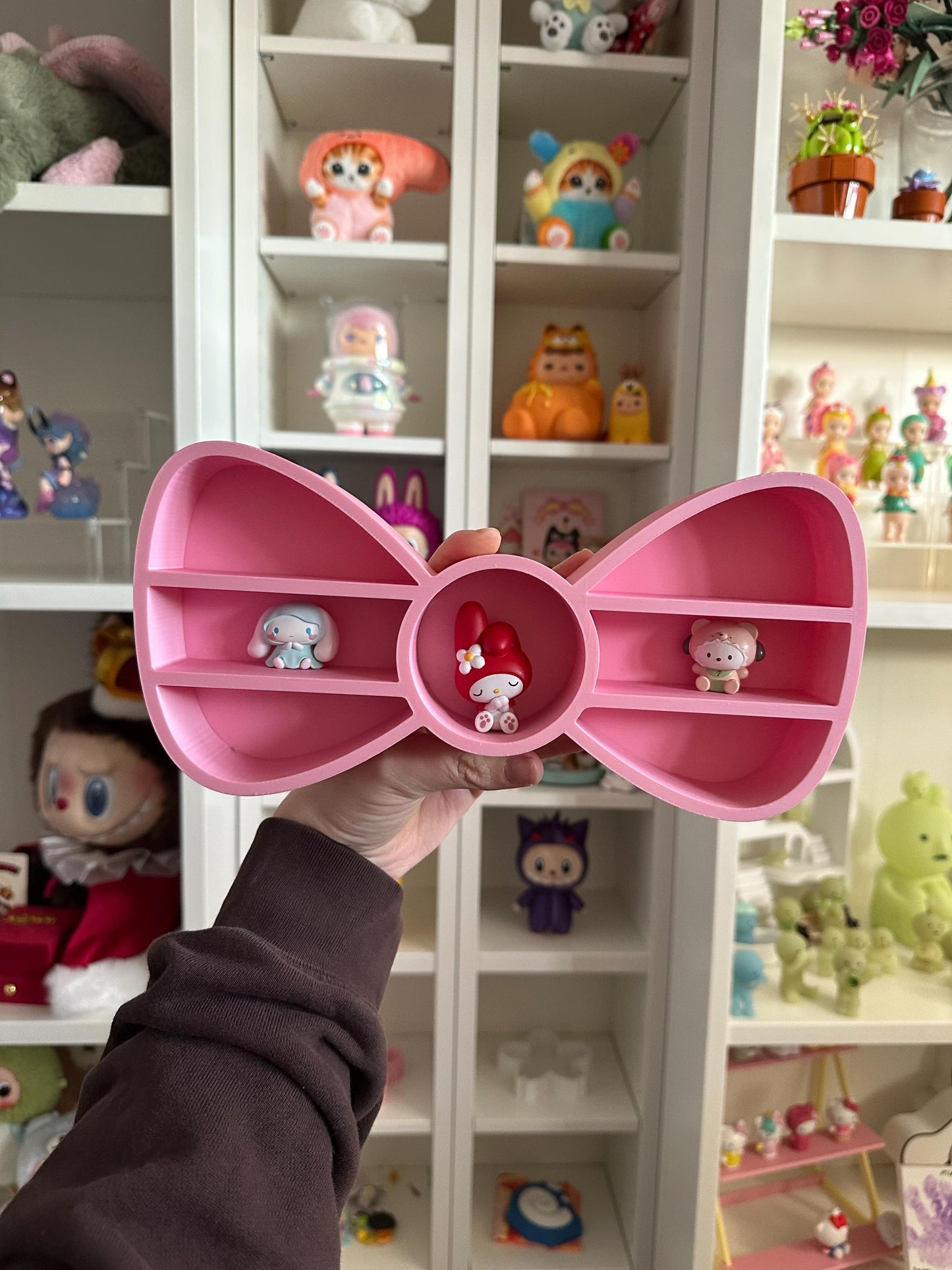 Hello Kitty Bow Shelf