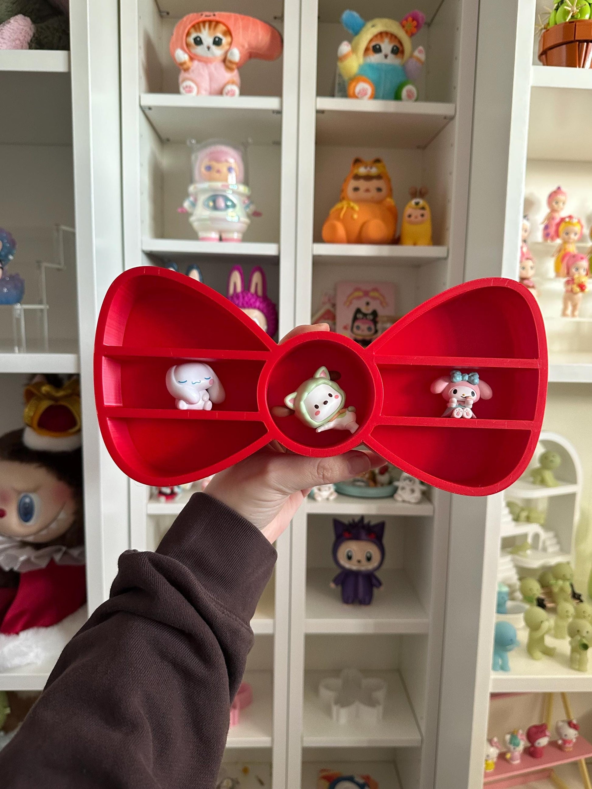 Hello Kitty Bow Shelf