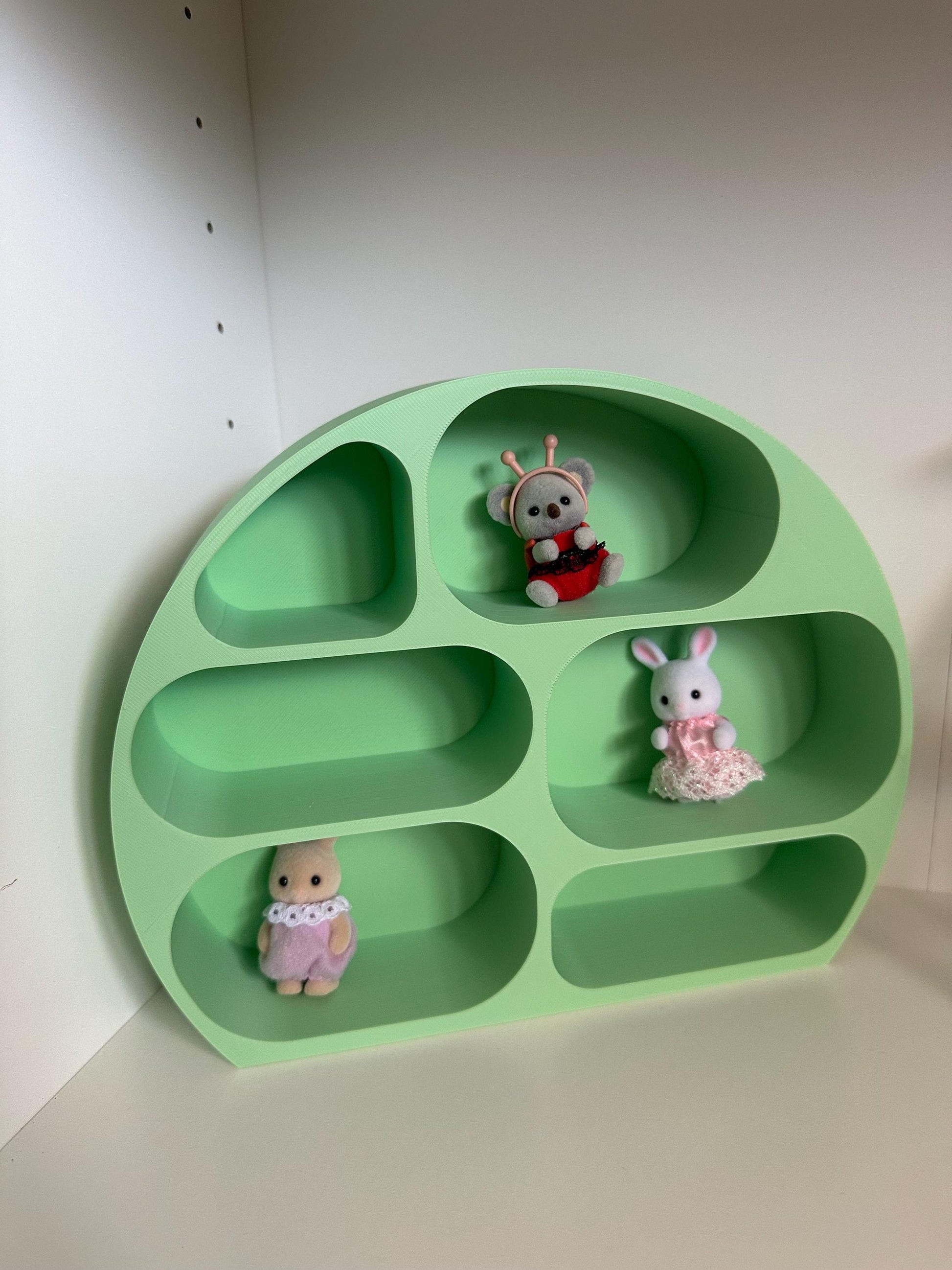 3D Printed PLA Display Stand: Figure Collector Desk Decor