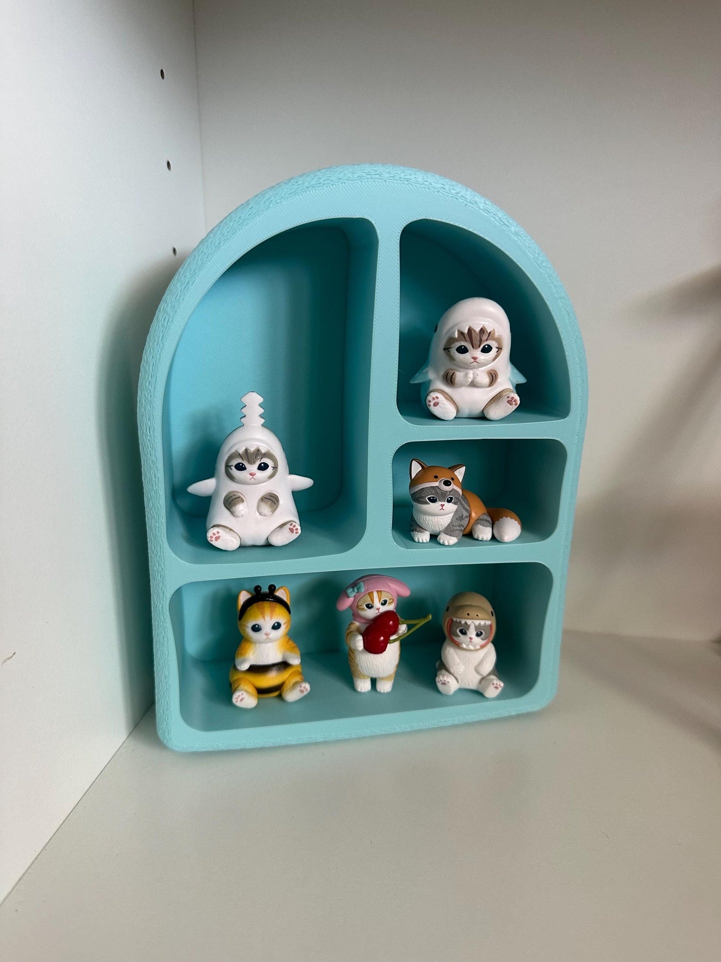 3D Printed PLA Display Stand: Figure Collector Desk Decor