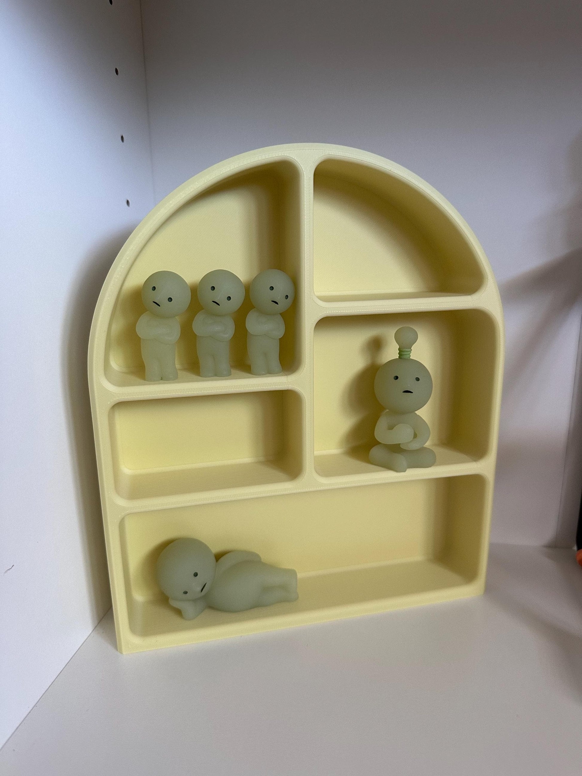 3D Printed PLA Display Stand: Figure Collector Desk Decor