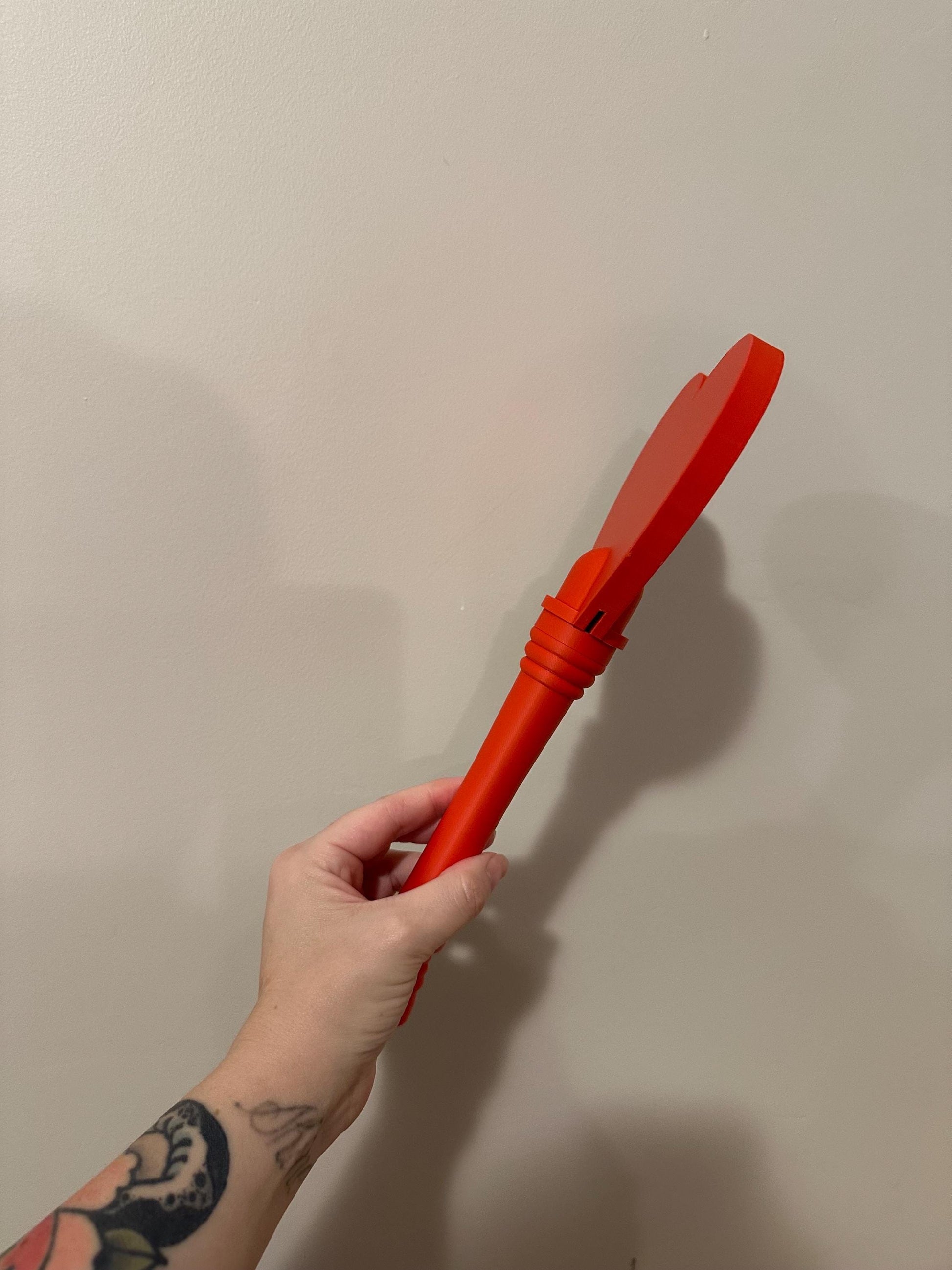 Tap-to-Pay Magic Heart Wand – Credit & Debit Card Holder for Pranks, Raves, and Contactless Payments