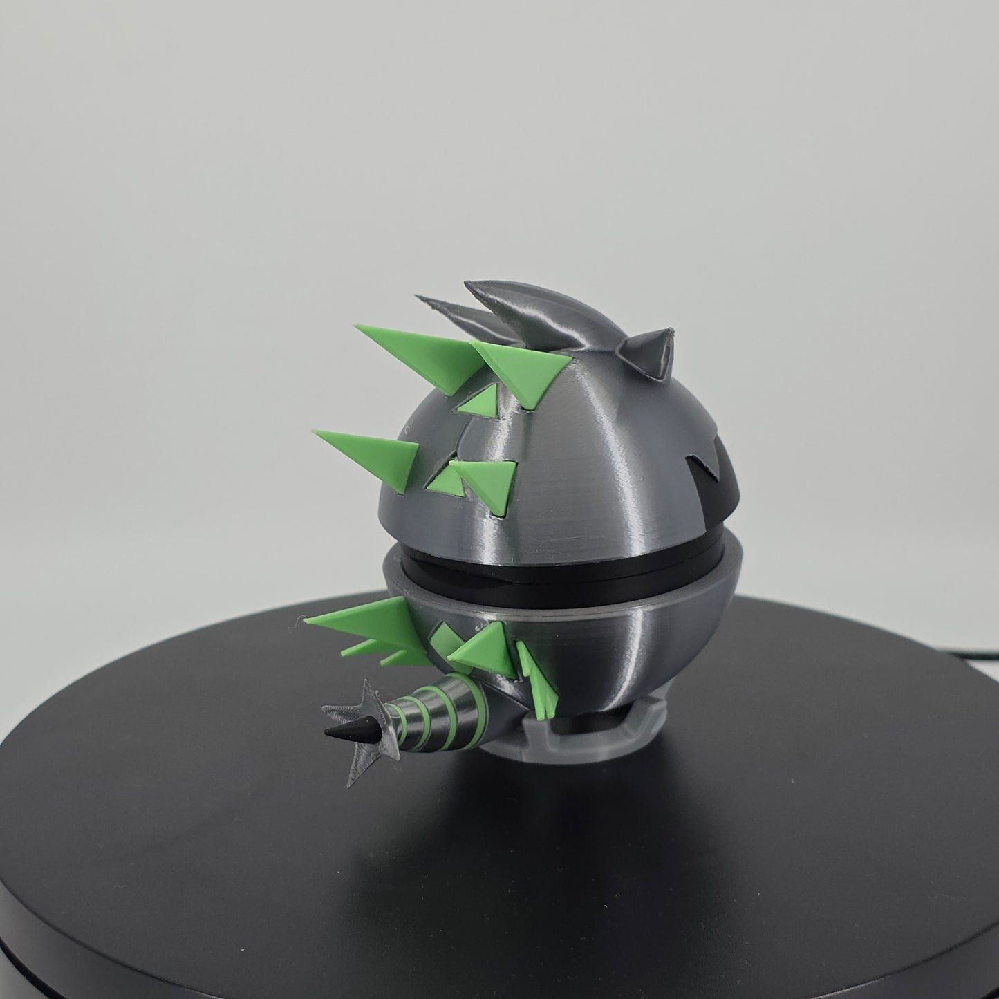 Iron Thorns Pokeball | 3D Printed Poke Ball