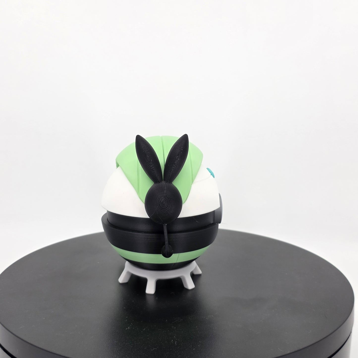 Meloetta Poke Ball | 3D Printed Display Ball