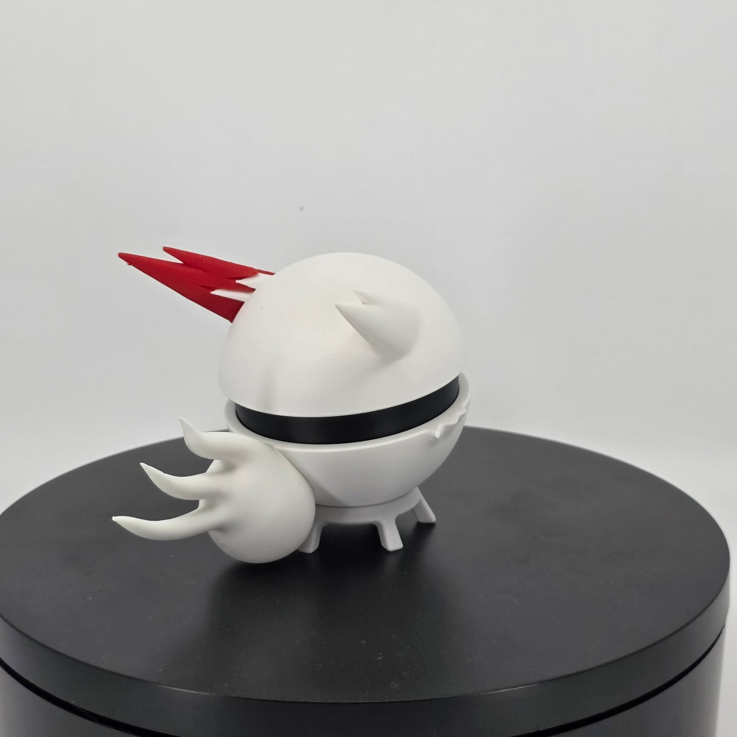 Zangoose Poke Ball | 3D Printed Display Ball