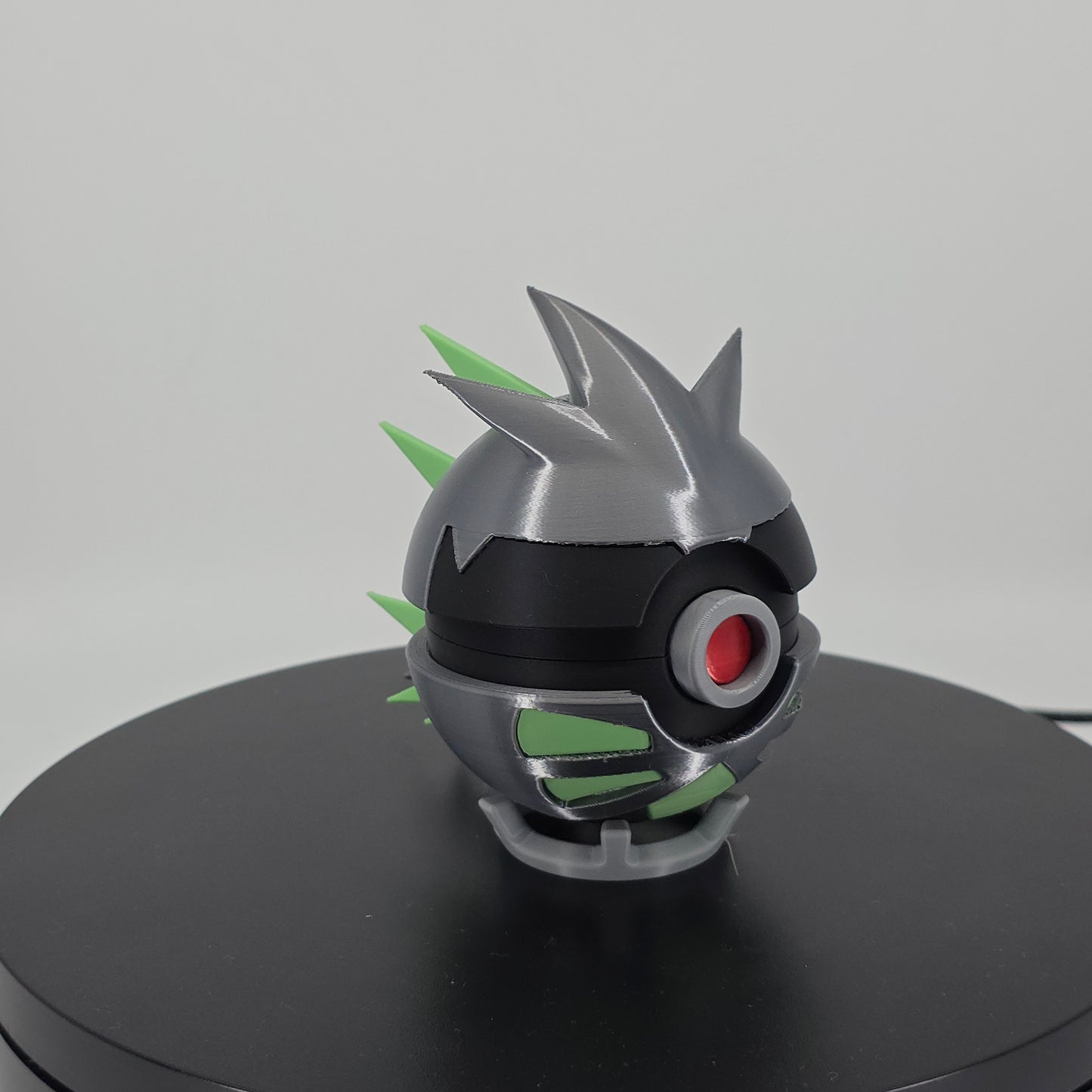 Iron Thorns Pokeball | 3D Printed Poke Ball