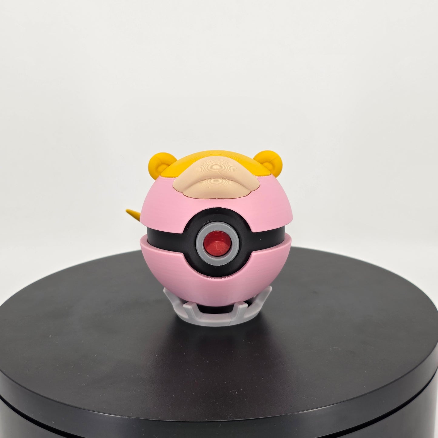 Slowpoke (Galarian) Poke Ball | 3D Printed Display Ball