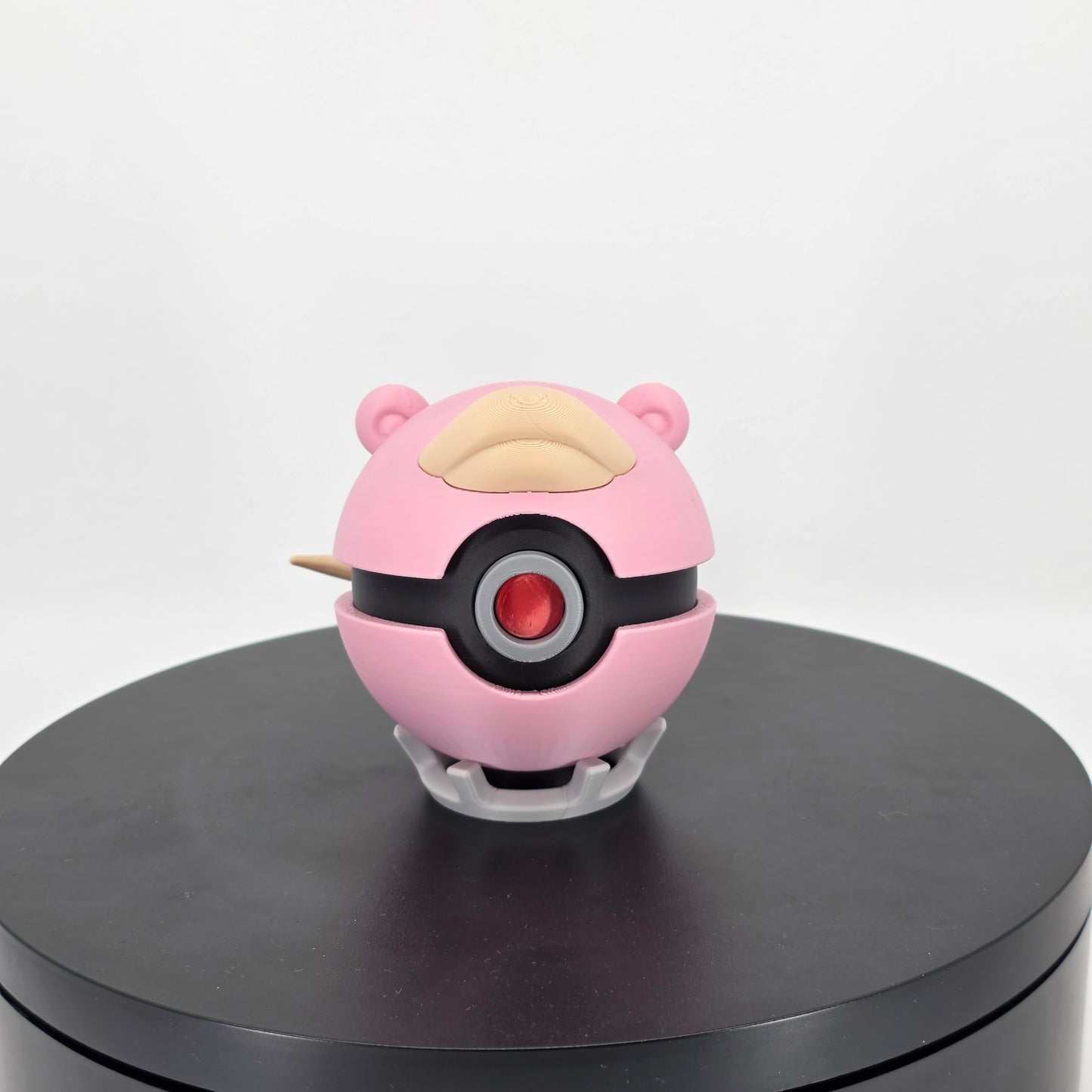 Slowpoke Poke Ball | 3D Printed Display Ball