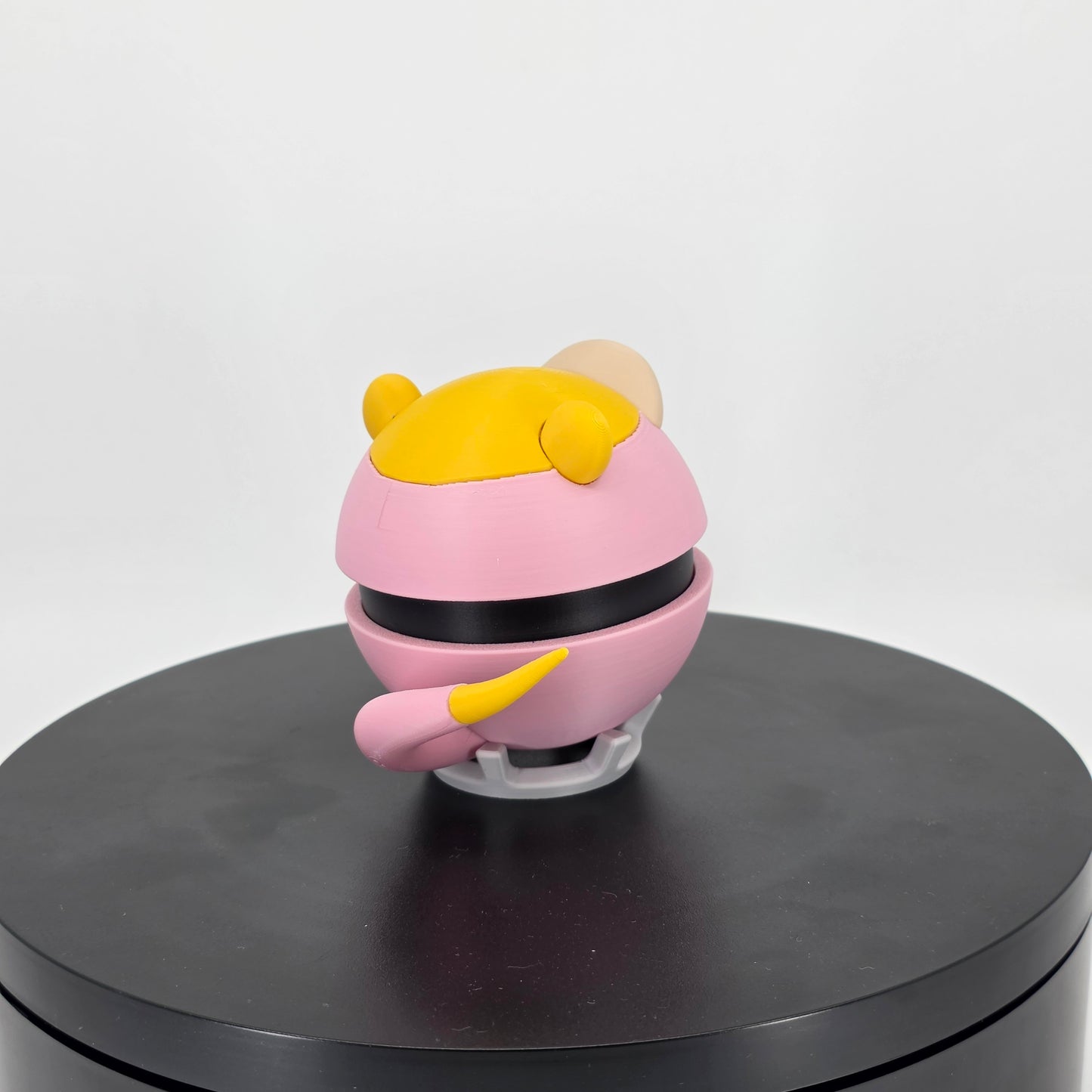 Slowpoke (Galarian) Poke Ball | 3D Printed Display Ball